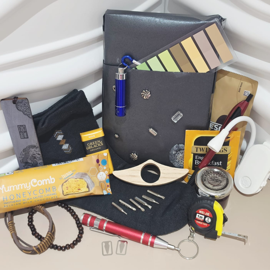 Deluxe Men's gift bundle