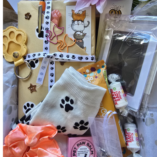 Limited Edition Paws n Pages